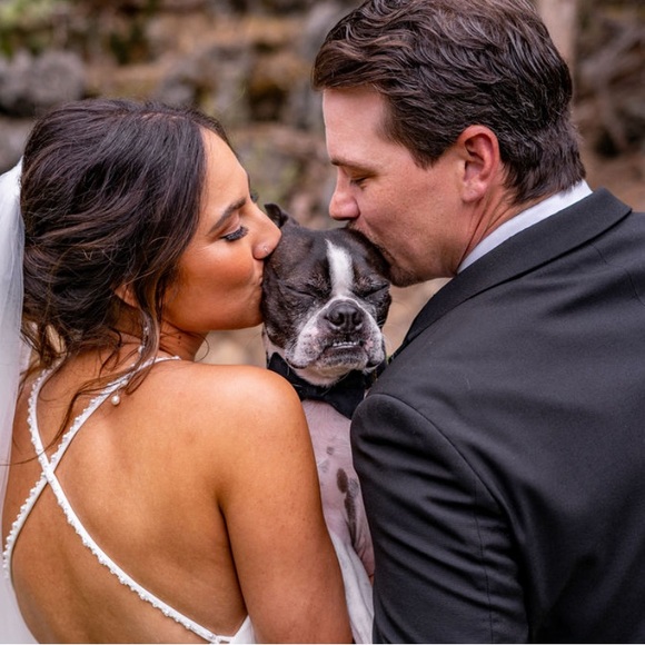 Meet your Posher, Alyssa - Picture 3 of 5